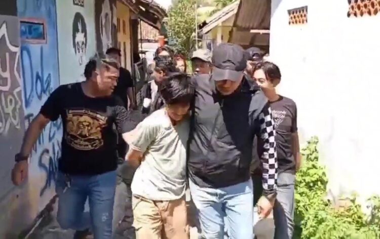 polresta tangerang tangkap pelaku perusakan bus primajasa