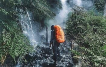 gunung gede pangrango favorit para pendaki