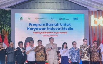 Menteri PKP Bagikan Kunci Rumah Subsidi Bagi Wartawan