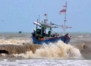 Gelombang Tinggi Hingga 4 Meter Berpotensi Terjadi di Perairan Banten