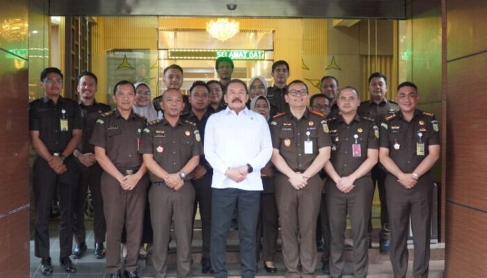Nah Lho! Kejari Kabupaten Tangerang Tiba-Tiba Didatangi Jaksa Agung