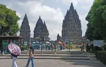 candi prambanantandingan candi borobudur