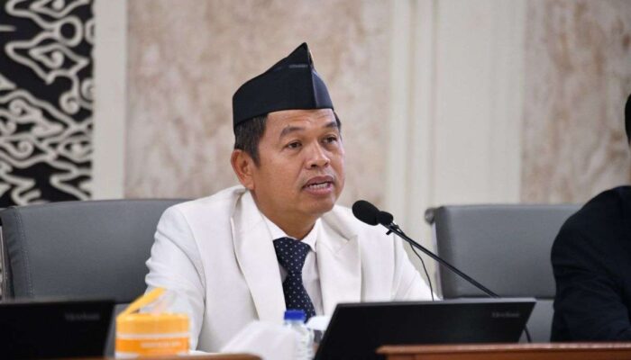 Setelah Jam Malam, KDM Berlakukan Aturan Sekolah Lebih Pagi