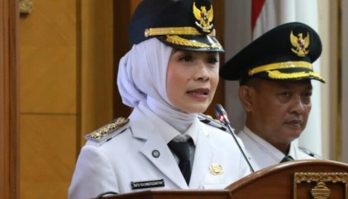 Bupati Serang Ratu Rachmatuzakiyah Pilih Tinggal di Ponpes