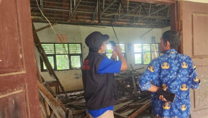 Kondisi SDN 3 Cikayas Pandeglang Dinilai Membahayakan Murid