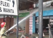 kebakaran ruko di pasar kemis kabupaten tangerang