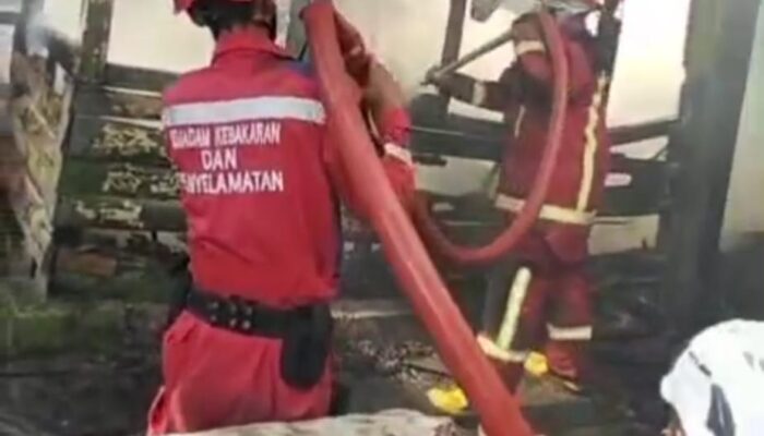 Bocah Main Masak-masakan di Kamar, 4 Rumah dan Masjid di Cianjur Hangus Terbakar