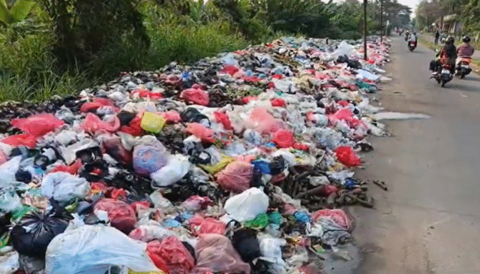 Ada Tumpukan Sampah Menggunung di Balaraja Tangerang, Penanganan yang Buruk