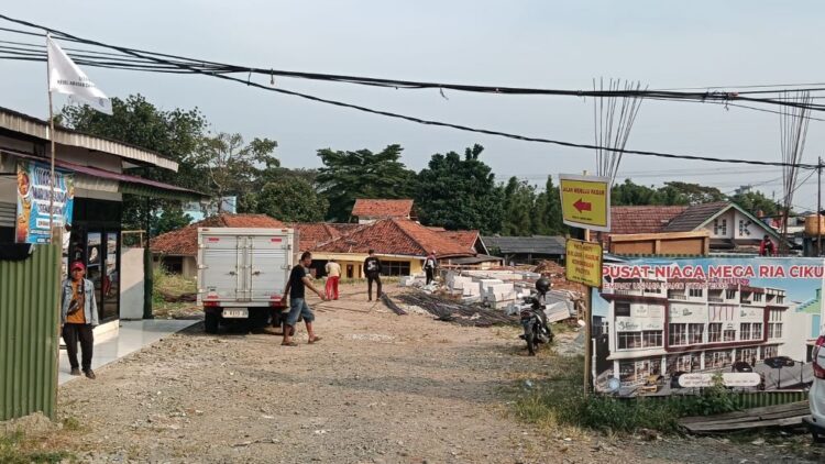 Pengembang Hentikan Proyek Pusat Niaga Mega Ria Cikupa Tangerang