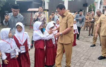 Bupati Tangerang Kawal Langsung Sekolah Gratis di SDS Al Hidayah Kosambi