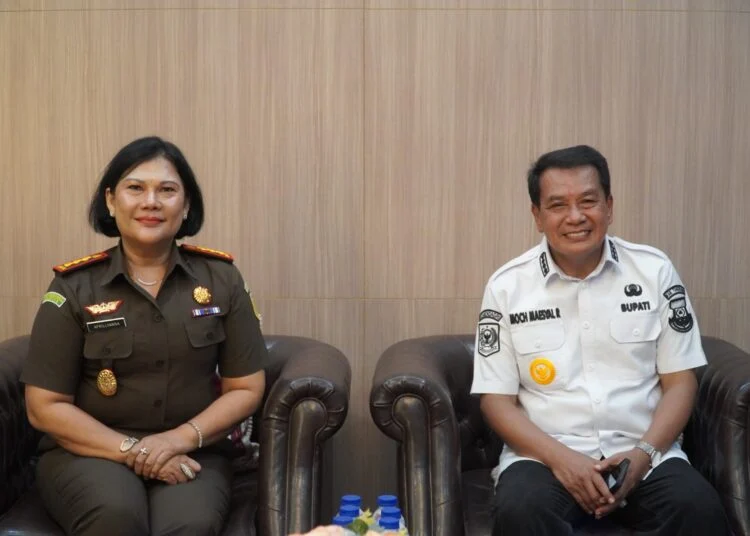 Bupati Tangerang Sambangi Kajari