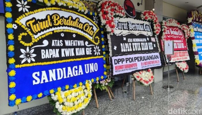 Jenazah Kwik Kian Gie Disemayamkan di RSPAD Gatot Subroto