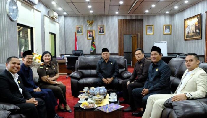 Kajari Sambangi Pimpinan DPRD Kabupaten Tangerang