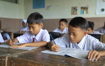 banyak sekolah belum mampu kelola dana pendidikan