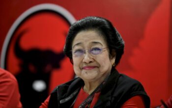 megawati soekarnoputri tidak akan hadir pada hut ri di istana