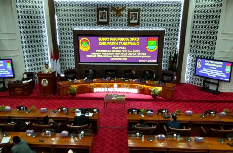 rapat paripurna bahas rpjmd kabupaten tangerang