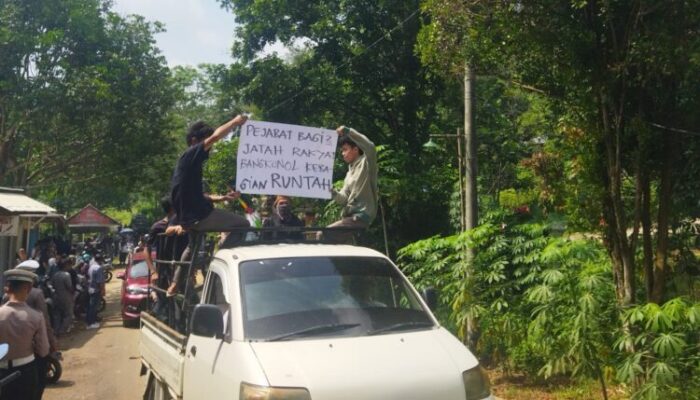 Warga Bangkonol Demo Tolak Sampah Tangsel di Buang ke Pandeglang