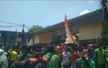 Ojol Banten Datangi Polda Banten