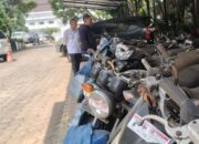 Belasan Kendaraan Dinas Milik Pemprov Banten Berpindah Tangan