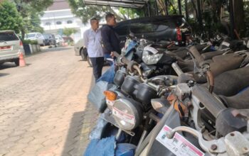 Belasan Kendaraan Dinas Milik Pemprov Banten Berpindah Tangan