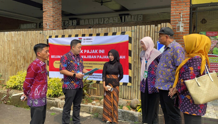 Restoran Danau Abah Cisauk Dipasangi Plang Penunggak Pajak