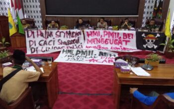 Mahasiswa Demo DPRD Kabupaten Tangerang