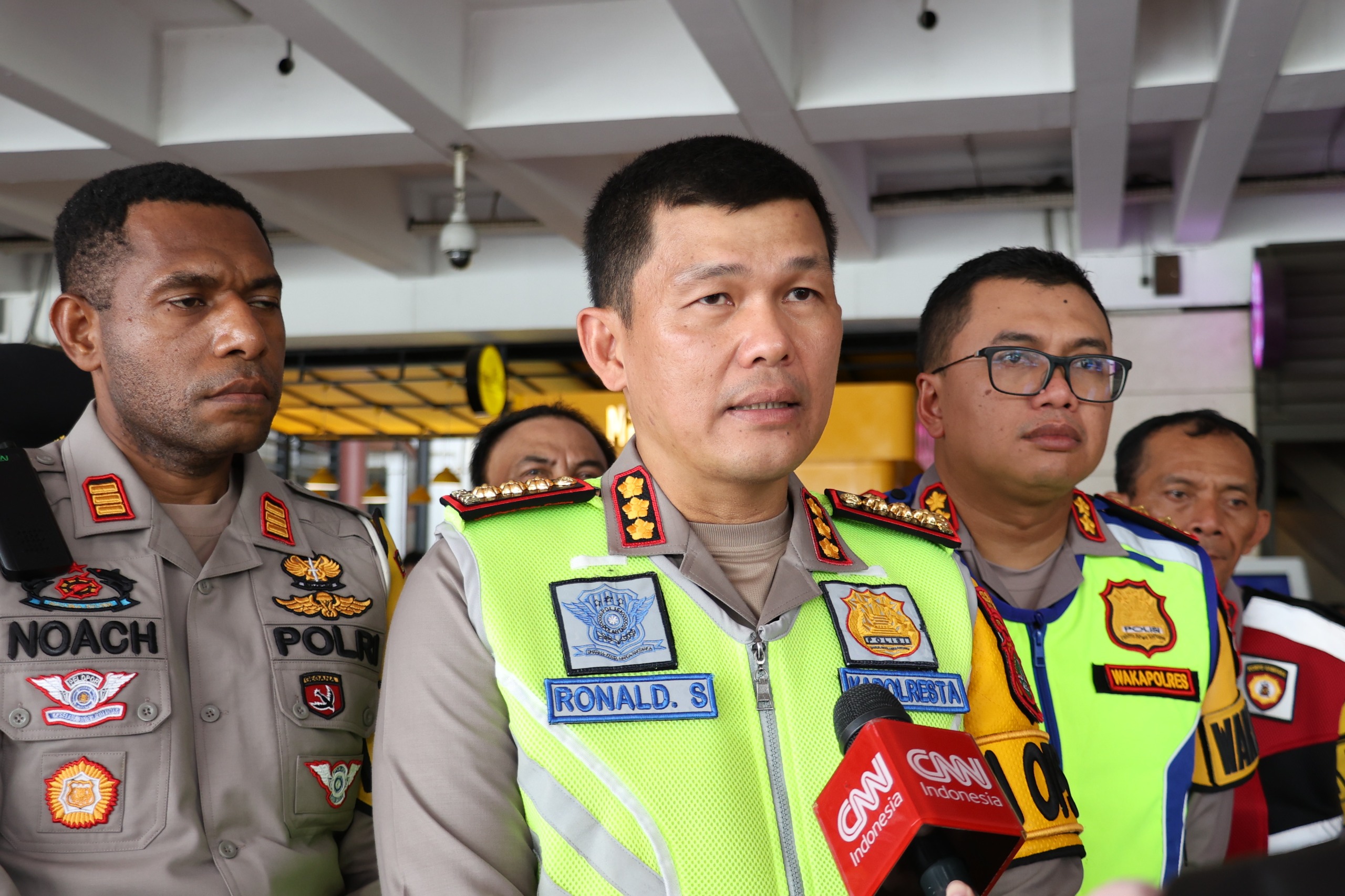 Polresta Bandara Soetta Lakukan Pengamanan Kedatangan Jenazah Staf KBRI Peru