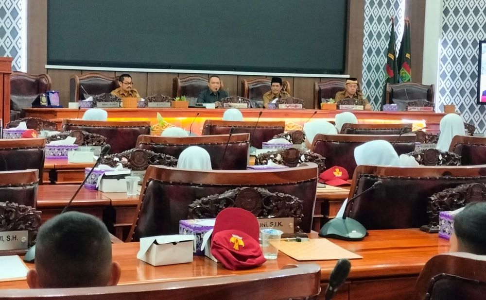 Kunjungi DPRD Kabupaten Tangerang, Murid SDN Pasar Kemis Diajari Rapat Paripurna