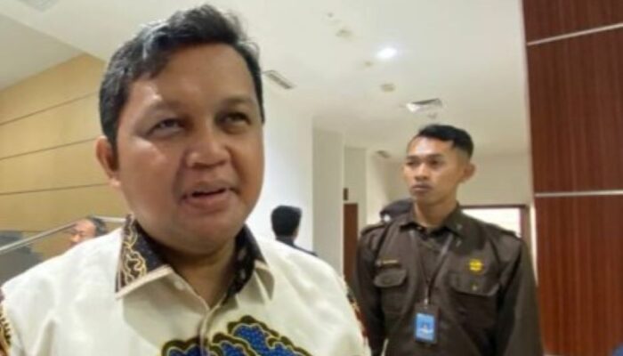 Pemkot Tangsel Wacanakan Seragam Gratis Bagi Sekolah Negeri