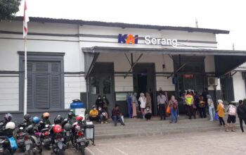 Pembangunan KRL Serang-Jakarta