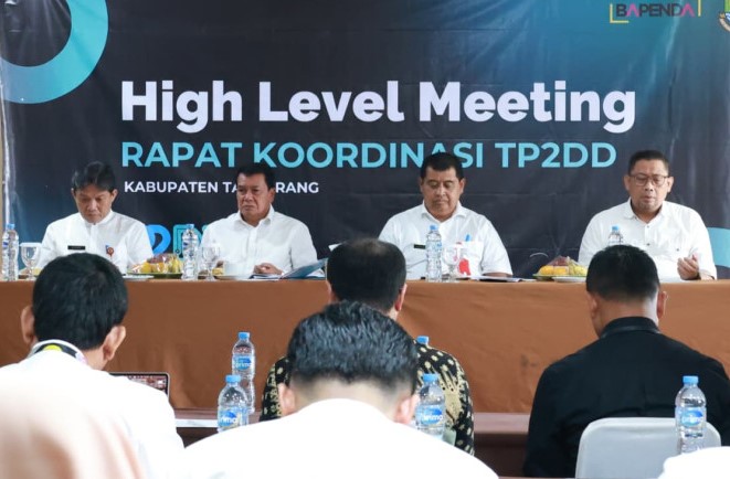 Bupati Tangerang Minta Seluruh OPD Gunakan Transaksi Nontunai