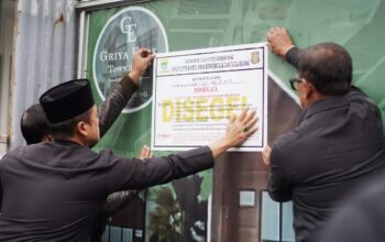Satgas Yustisi Kota Bandung Stop Proyek Griya Elok Townhouse