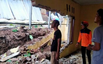 Majelis Taklim di Pandeglang Ambrol Tertimpa Tembok Penahan Tanah