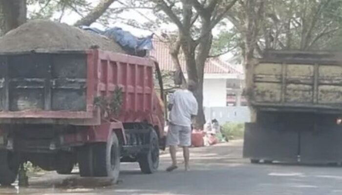 Lebak Siapkan Sanksi Bagi Truk Tanah Pelanggar Jam Operasional