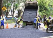 Temui Jalan Rusak, Lapor Saja ke Perjaka Gesit