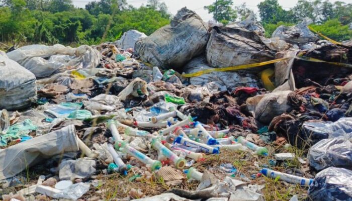 Gawat, Ada yang Buang Limbah Medis di Walantaka Serang