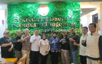 Wartawan dan Pejabat DPRD Kabupaten Tangerang Sepakat Berdamai