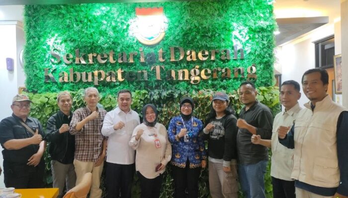 Wartawan dan Pejabat DPRD Kabupaten Tangerang Sepakat Berdamai