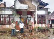 Sudah Lama Kropos, SDN Cimanis 04 Sobang Pandeglang Ambruk