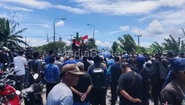 Demo Tolak Truk Tambang, Warga Nilai Gubernur Banten Tidak Tegas