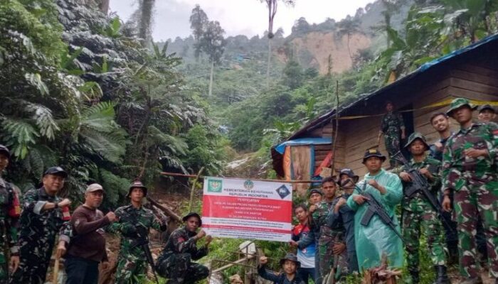 TNI AD Sweeping Gurandil di Kawasan Gunung Halimun Salak Bogor