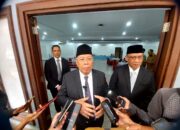 Wali Kota Benyamin Davnie Rombak 11 Pejabat Eselon II