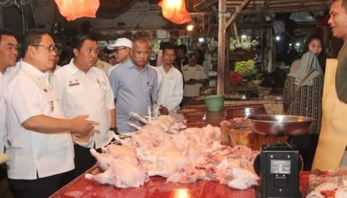 Stok Komoditas Bahan Pokok di Lebak Aman