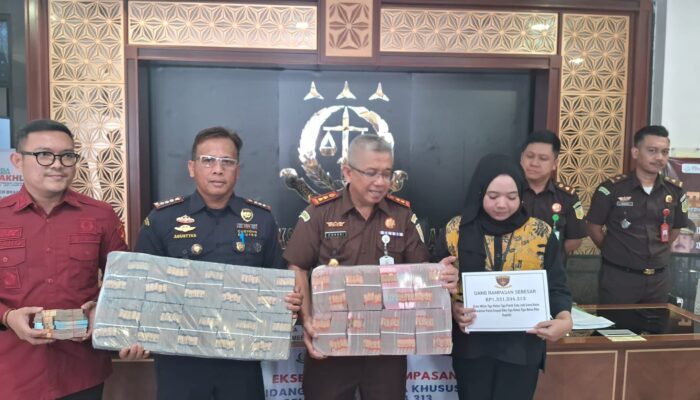 Kejari Lebak Rampas Rp1,3 Milar dari Kasus Rokok Ilegal