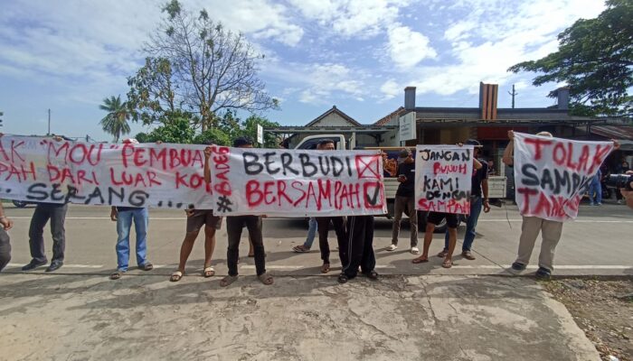 Warga Taktakan Tolak Kerja Sama Sampah dengan Pemkot Tangsel