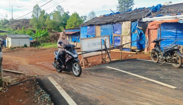 Warganya 6 Tahun Tinggal di Rumah Terpal, Pemkab Lebak Salahkan Pusat