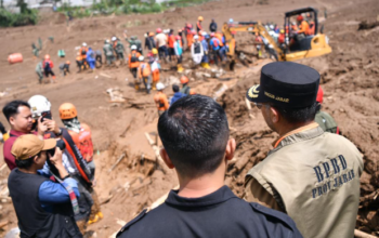 Tragis, 23 Marinir Tertimbun Longsor saat Latihan di Bandung Barat