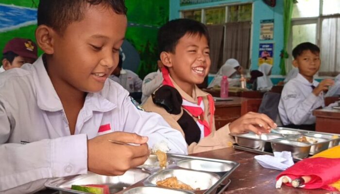 Makan Bergizi Gratis Diklaim Tembus Pelosok Desa di Banten