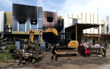 Polisi Mulai Selidiki Kebakaran Gudang Pestisida  yang Cemari Sungai Cisadane