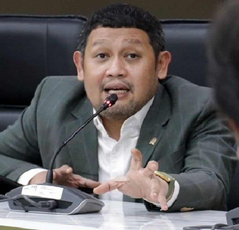 Anggota DPR RI Sebut OJK Lemah Awasi Deb Kolektor